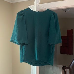 Quirky Mod Emerald Green Bell Flutter Sleeve Blouse Top H&M size 6
